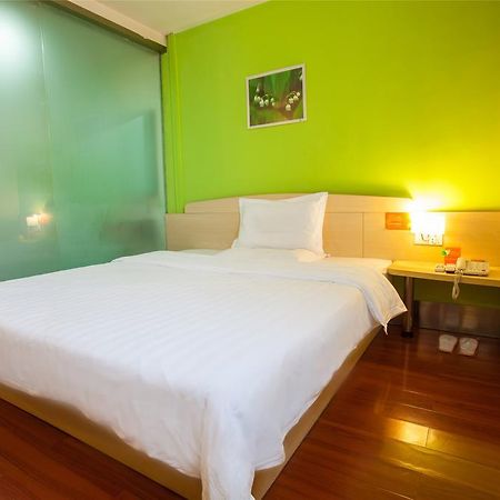 7Days Inn Shenzhen Shajing Shiming Square Exterior photo
