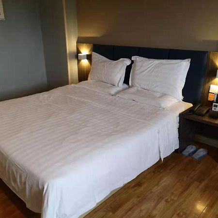 7Days Inn Shenzhen Shajing Shiming Square Exterior photo