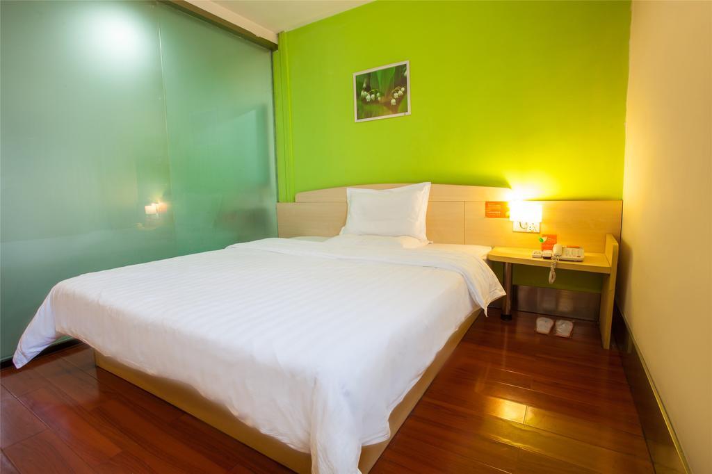 7Days Inn Shenzhen Shajing Shiming Square Exterior photo