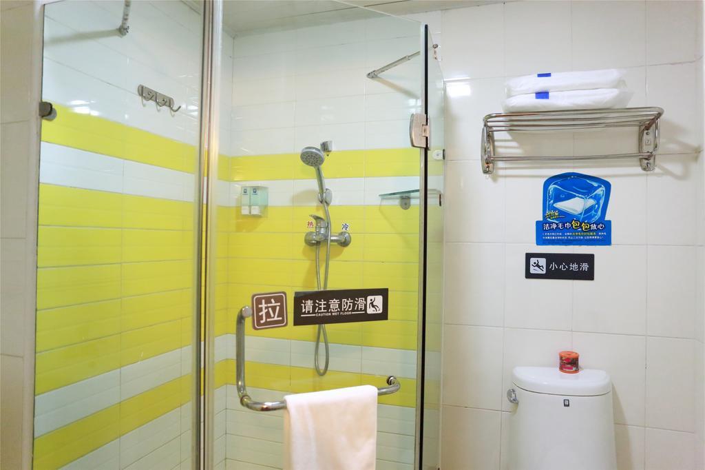 7Days Inn Shenzhen Shajing Shiming Square Exterior photo